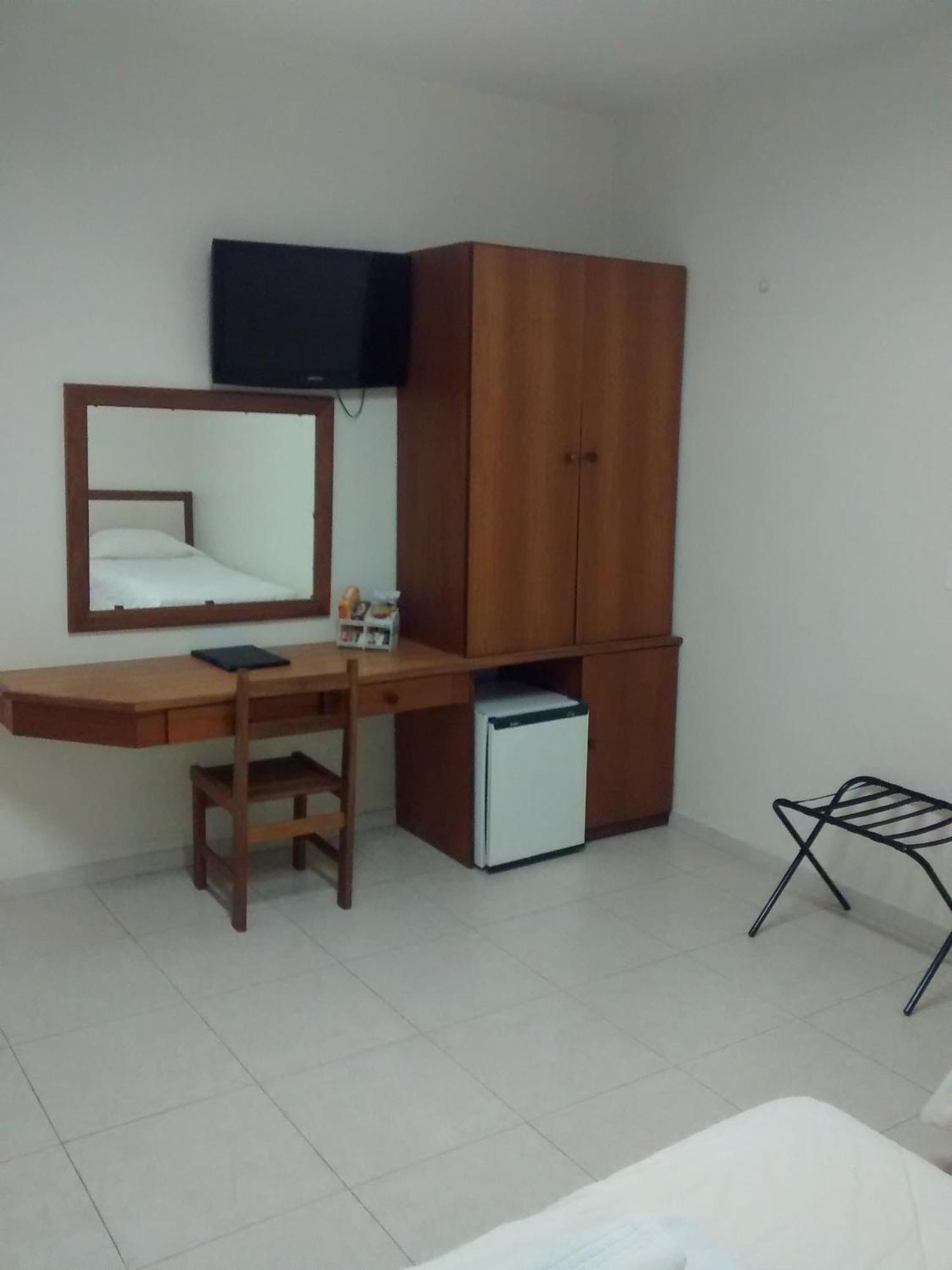Regio Plaza Hotel أورينهوس الغرفة الصورة